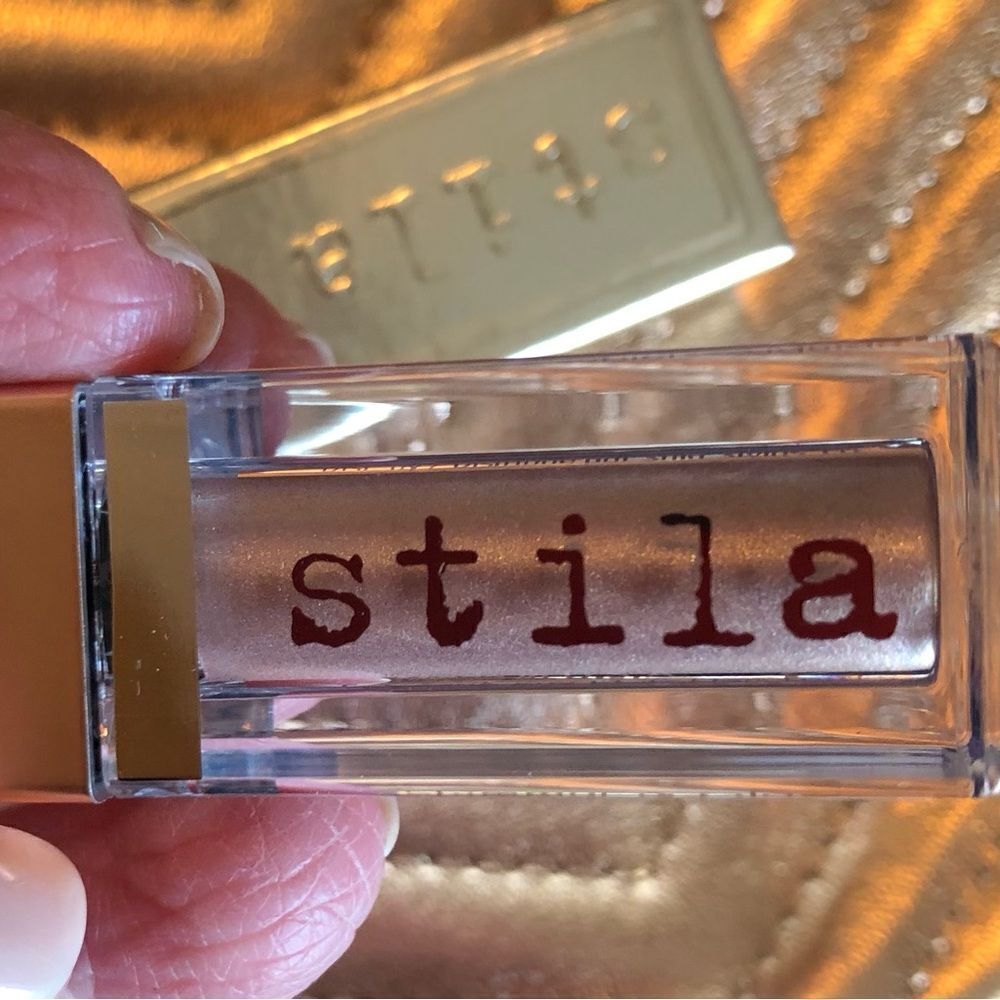 STILA - NWT - Glitter & Glow Liquid Eyeshadow in “Kitten” Product Unopened - Picture 5 of 14